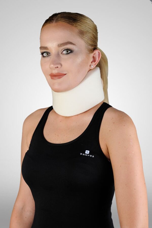 Collier cervical  souple  (éponge)